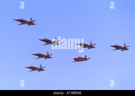 Patrouille Suisse Kunstflug Display Team beim RIAT Fairford Airshow. Stockfoto