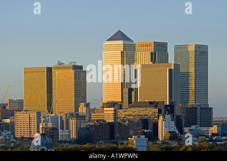 Blick von Canary Wharf vom Observatorium in Greenwich Park bei Sonnenuntergang. Stockfoto