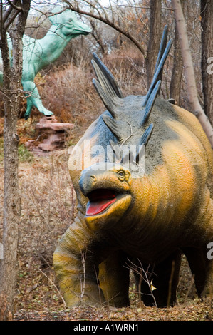 Eine Replik von einem Stegosaurus im Calgary Zoo Prehistoric Park in Calgary Alberta Kanada Stockfoto