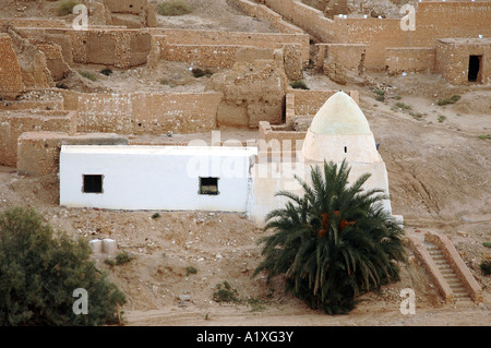 Ruinen des alten Dorfes Tamerza in Tunesien Stockfoto