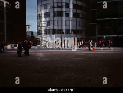 Morgendämmerung am "La Defense", Paris, Frankreich. Stockfoto