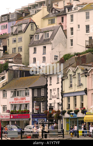 Läden und Häuser in Brixham Hafen Devon England UK September 2005 Stockfoto