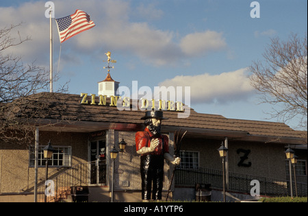 berühmte AMOS riesigen amische Mann Statue früher außerhalb Diner Lancaster PA Pennsylvania Essen Trinken entspannen Entspannung stop Stockfoto