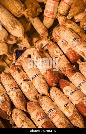 Gruppe von Salame Napa Valley Olivenöl Mfg St Helena Kalifornien Stockfoto