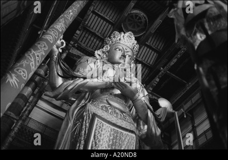 Migjid Janraisaig Buddha, Gandantegchinlen Monastery, Ulaan Baatar Stockfoto