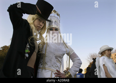 Cos spielen Zoku, Kostüm spielen Bande am Jingu Bashi in Harajuku, Tokyo, Japan Stockfoto