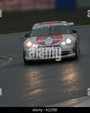 Porsche Carrera auf Rennstrecke Knockhill Stockfoto