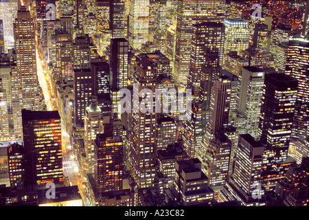 USA-New York-New York City Luftaufnahme von Manhattan bei Nacht Stockfoto
