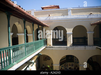 Innenhof des Museo Romantico, Plaza Mayor, Trinidad, Kuba Stockfoto