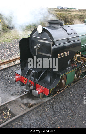 die Lokomotive Taifun auf Romney Hythe und Dymchurch Railway in Kent, Vereinigtes Königreich Stockfoto