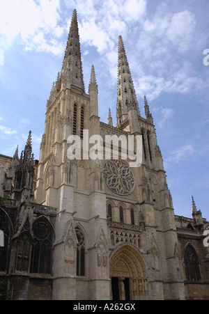 Charakteristischen Blick auf die Kathedrale St. Saint Andre Bordeaux Aquitaine Südwest-Frankreich Europa Stockfoto