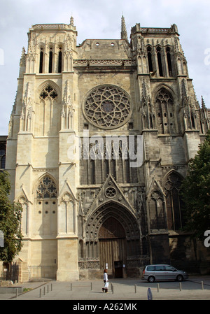 Charakteristischen Blick auf die Kathedrale St. Saint Andre Bordeaux Aquitaine Südwest-Frankreich Europa Stockfoto