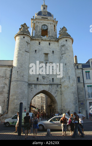 Clock Tower La Grosse Horloge La Rochelle Golfe de Gascogne Bucht von Biscaya Frankreich Poitou Charentes Maritime Westeuropa Stockfoto