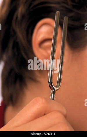 STIMMGABEL SCHWINGT Stockfoto