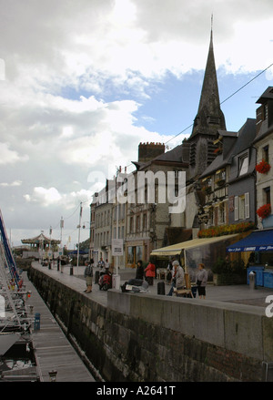 Charakteristischen Blick auf Honfleur alten Hafen Ärmelkanal Ärmelkanal Normandie Normandie Westfrankreich Nordeuropa Stockfoto