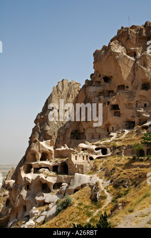 Entfernt alte Höhlenwohnungen in den Fels gehauenen, Burg, Uchisar, Kappadokien, Anatolien, Türkei, Asien Stockfoto