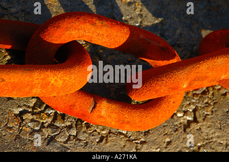 Ketten-Cowes, Kettenglieder, Rostige Kette, Alte Kettenfähre, Cowes, Isle of Wight, England, Großbritannien, GB. Stockfoto