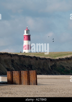 Leuchtturm von Strand, happisburgh, Norfolk, East Anglia, England, Vereinigtes Königreich, Stockfoto