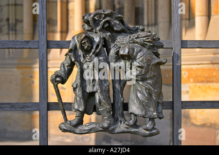 Bronze-Miniaturen von Jaroslav Horejc am St.-Veits-Kathedrale Prag Tschechische Republik Stockfoto