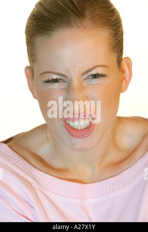 Junge Frau geradezu, schreienden Frau Porträt Stockfoto