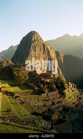 Sonnenaufgang auf der Winter-Sonnenwende Machu Picchu, Peru Stockfoto