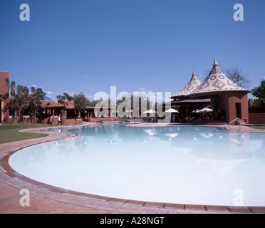 Zambesi Sun Hotel-Schwimmbad, Viktoriafälle (Mosi-Oa-Tunya), Livingstone, südliche Provinz, Sambia Stockfoto