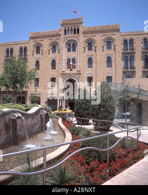 Gemeinde-Gebäude mit Brunnen, Beirut, Beyrouth Governorate, der Libanesischen Republik Stockfoto