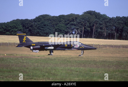 SEPECAT Jaguar GRI an RAF Lossiemouth, Moray. Grampian Region. Schottland.   GAV 2185-207 Stockfoto