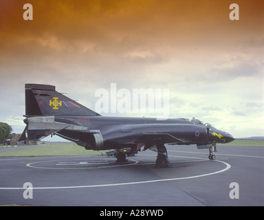 McDonnel Douglas F-4 K Phantom "Schwarze Mike" an RAF Leuchars, Fife.   GAVM 2060-212 Stockfoto