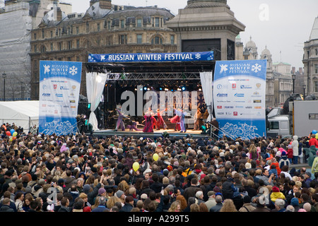 Bühne im russischen Winter Festival in Trafalgar Square in London am 14. Januar 2006 Stockfoto
