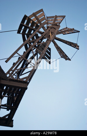 Windmühle auf der Strandpromenade. Lytham, Lancashire, Vereinigtes Königreich. Stockfoto