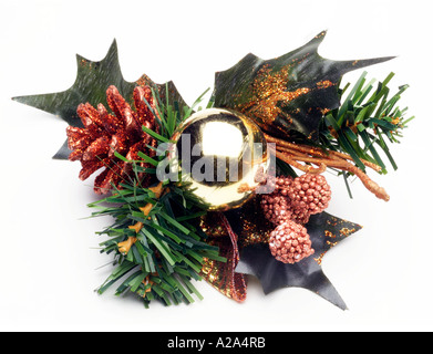 Esstisch Kleid Dressing Kranz Weihnachten dekorieren Dekoration Display grün Winter Yule Yuletide handgemachte Evergreen Weihnachten Blatt Stockfoto