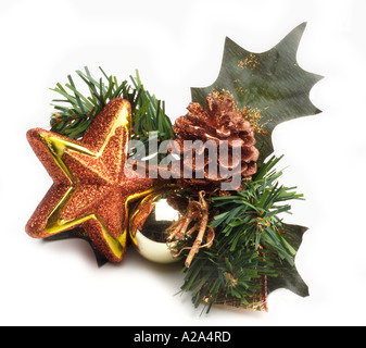 Esstisch Kleid Dressing Kranz Weihnachten dekorieren Dekoration Display grün Winter Yule Yuletide handgemachte Evergreen Weihnachten Blatt Stockfoto