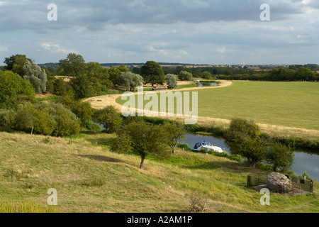 Blick über den Fluss Nene in Fotheringhay aus dem Schloss-Hügel Stockfoto