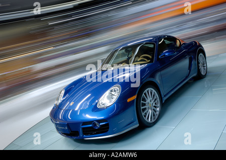 2006 Porsche Cayman S auf dem 2006 North American International Auto Show in Detroit Michigan Stockfoto