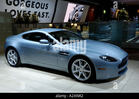 2006 Aston Martin V8 Vantage auf der 2006 North American International Auto Show in Detroit Michigan Stockfoto