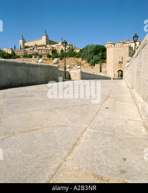 Puente de Alcántara (Alcantara Brücke) und Puerte de Alcantara (Alcantara Tor), Toledo, Spanien Stockfoto