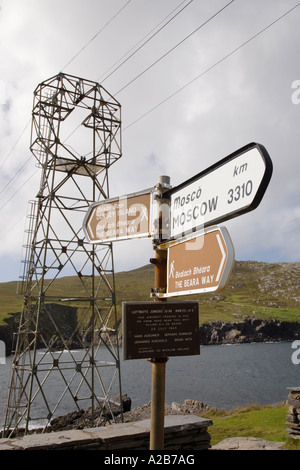 Beara Way Darauftreten Langstrecken Zeichen durch "Cable Car" Dursey Island "Ring of Beara" Touristenroute auf Beara Halbinsel Co Cork Stockfoto