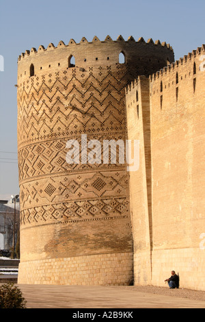 Der schiefe Turm von Arg-e Karim, auch genannt die Zitadelle von Karim Khan, Shiraz, Iran Stockfoto