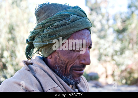 Mann mit einer Umhüllung auf seinem Kopf in Debark nahe Simien Mountains, Äthiopien, Afrika Stockfoto