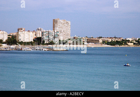 Direkt am Meer Benidorm Alicante Alacant Valencia Comunitat Comunidad Valenciana Costa Blanca Spanien iberischen Halbinsel España Europa Stockfoto