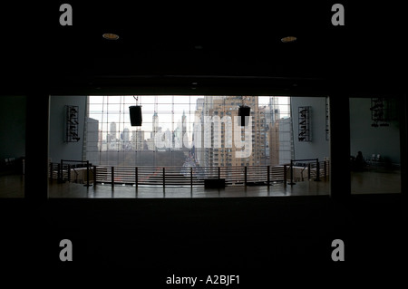 Ansicht von Columbus Circle in New York City von Time Warner Lincoln Center Allen Room Frühjahr 2005 Stockfoto