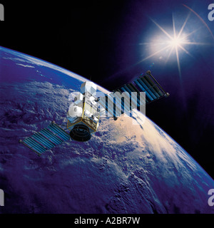 3D Rendern eines Satelliten über der Erde, deutete auf die aufgehende Sonne Stockfoto