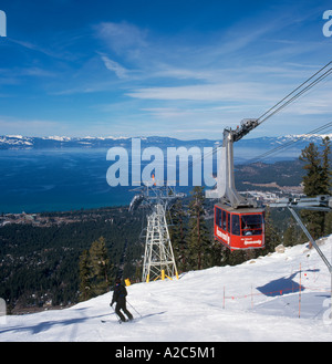 Pendelbahn im himmlischen Skigebiet, Lake Tahoe, Kalifornien/Nevada, USA Stockfoto