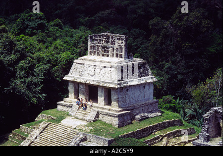 Tempel der Sonne in die entfernten Ruinen von Palenque in Chiapas im Süden Mexikos. Stockfoto