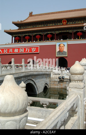 Brücken, die auf das Tor des himmlischen Friedens in der verbotenen Stadt, Peking China Stockfoto