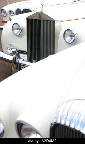 weißen Rolls-Royce Hochzeit Autos Stockfoto