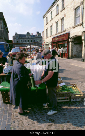 Markt am Tag, Leyburn, North Yorkshire, England, UK. Stockfoto