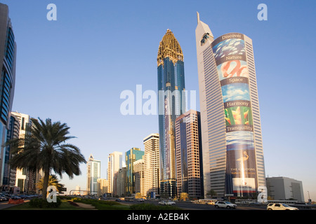 Wolkenkratzer-Skyline von Dubai Sheikh Zayed Road Stockfoto