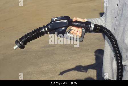 Hand Pumpe Pumpen Benzin Flüssiggas Stockfoto